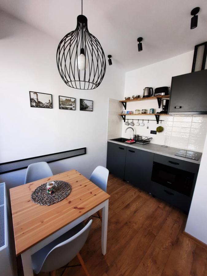 Pif Apartments Sadoveanu Брашов Екстериор снимка